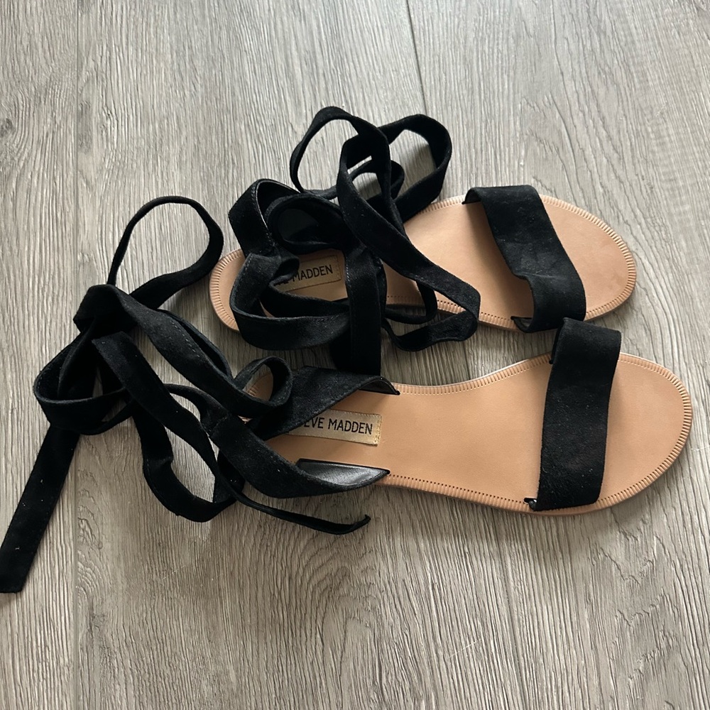 Steve Madden Tie Up Sandals.